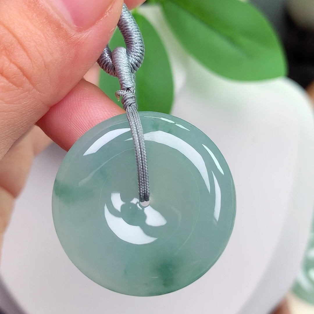 颈饰未镶嵌翡翠平安扣 29.8x6.1mm