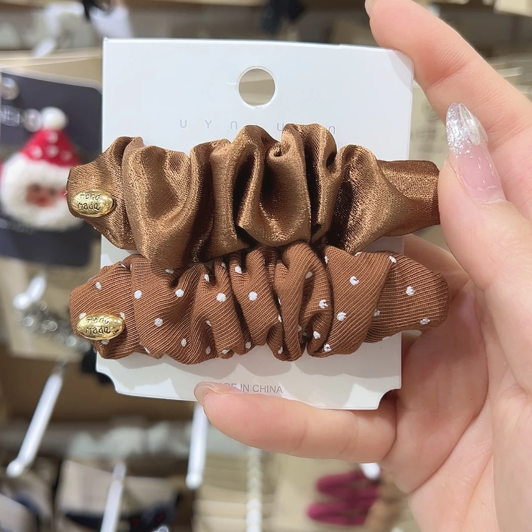 皮质铁合金波点褶皱鸭夹