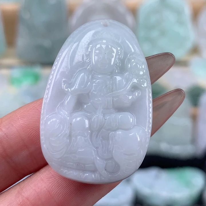 颈饰未镶嵌翡翠普贤菩萨