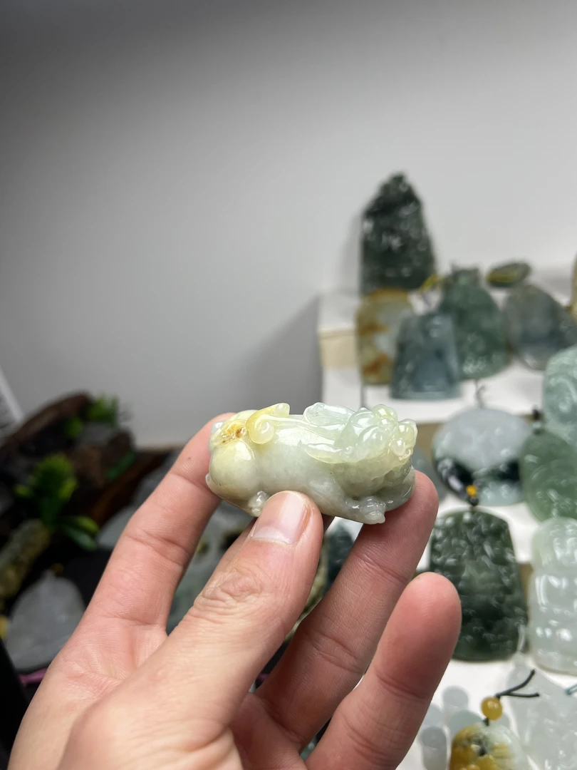 缅甸翡翠A货吊坠