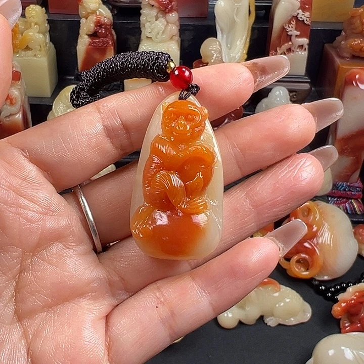 用***8寿山石老性芙蓉石