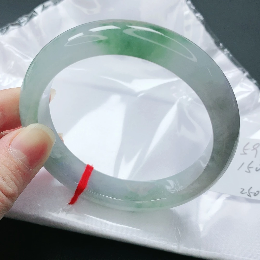 翡翠手镯未镶嵌缅甸天然A货翡翠