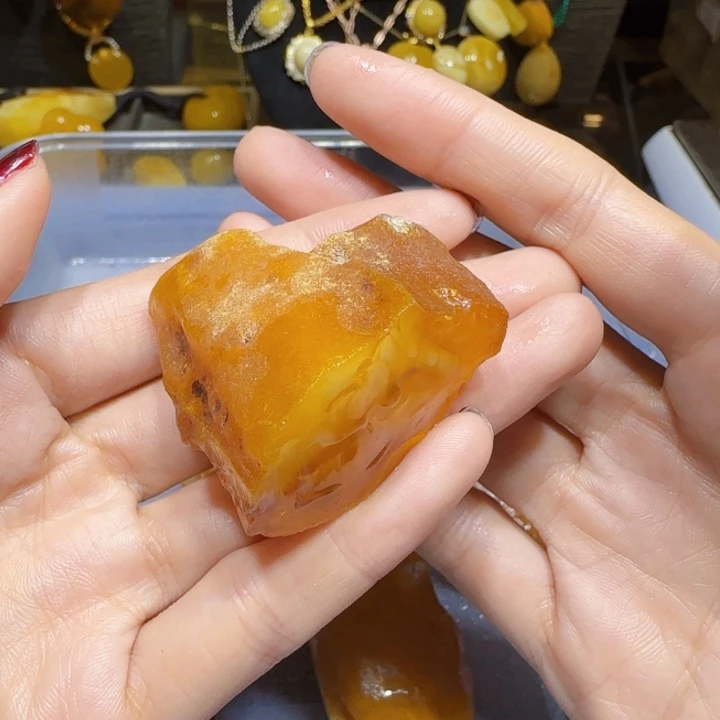 定制琥珀未镶嵌蜜蜡