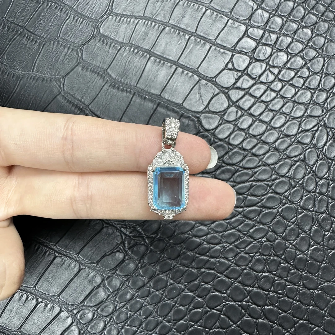 JDP1098阿鲁沙-典藏轻奢海蓝尖晶-银镀厚金吊坠