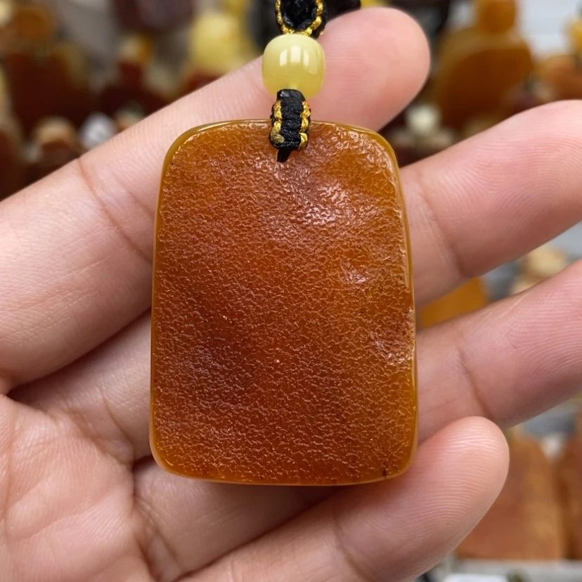 【闪购商品】琥珀颈饰未镶嵌