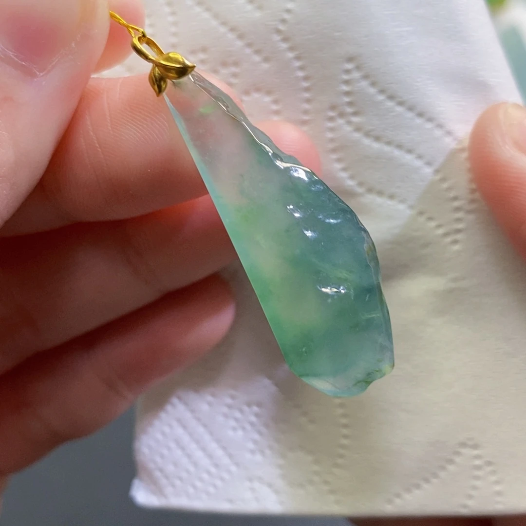 【闪购商品】翡翠吊坠(不含链)未镶嵌8722