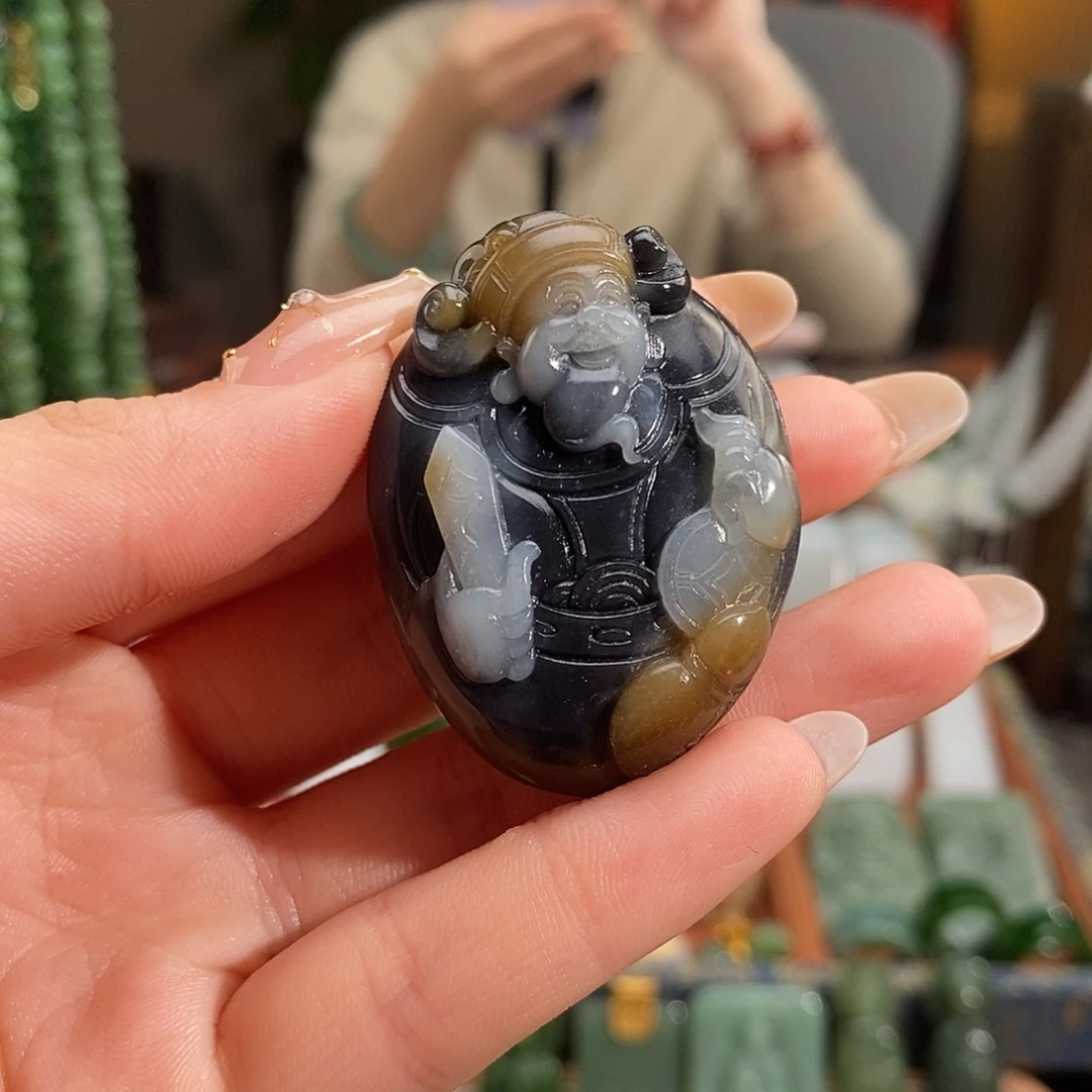 和田玉未镶嵌吊坠(赠链)