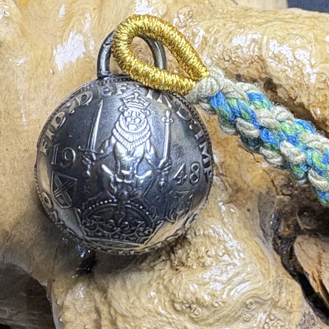 【宇轩】英国一先令坐狮持剑白铜硬币小圆铃挂饰钥匙扣网红挂件