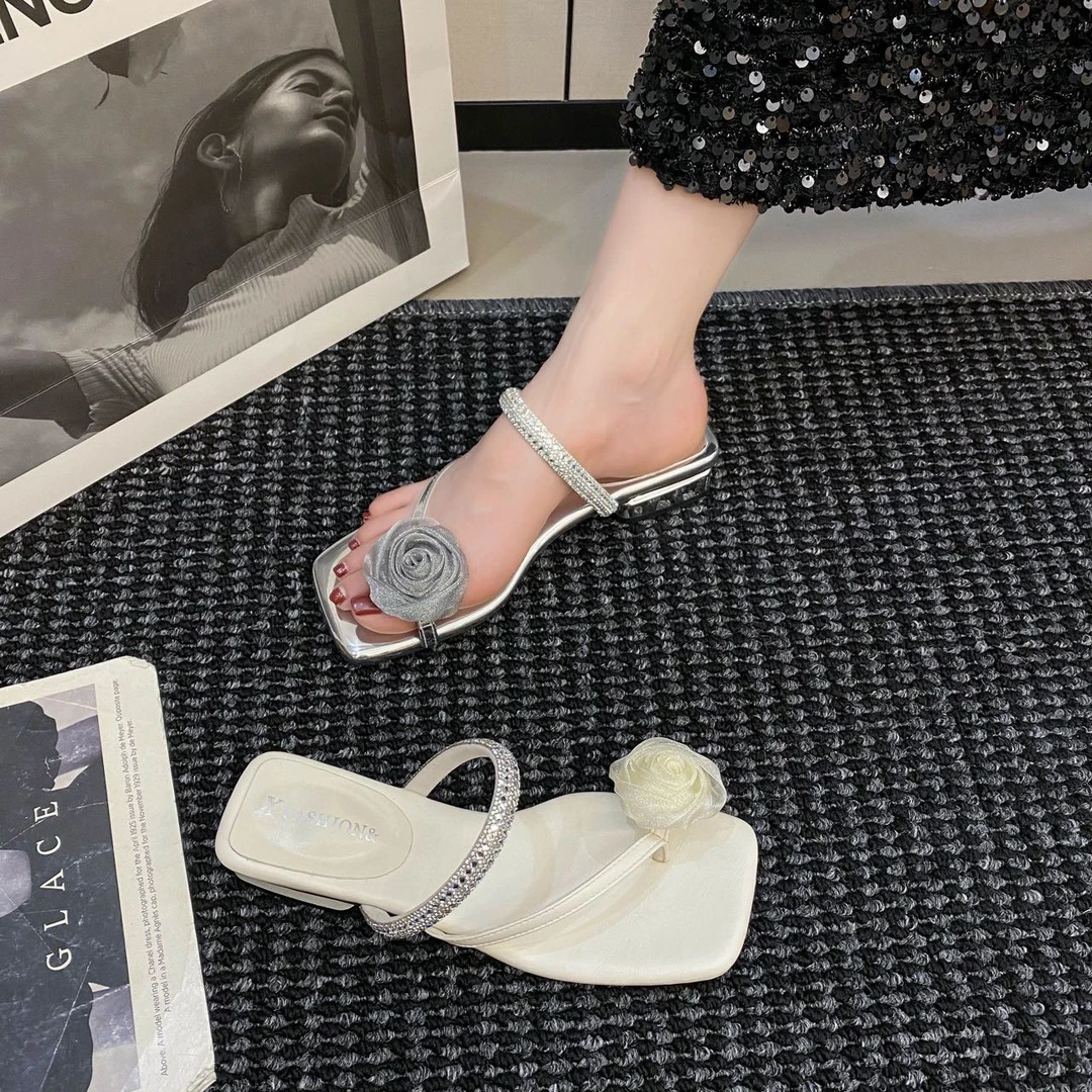 网红百搭夏季女鞋外穿气质新款时尚配裙子粗跟夹趾凉拖2195