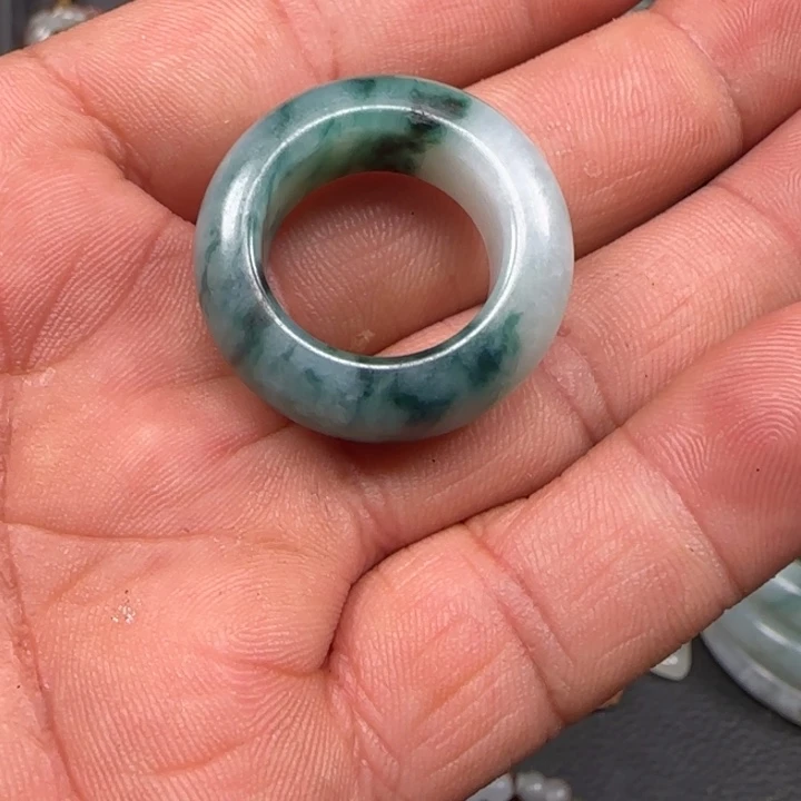 定制翡翠未镶嵌登*