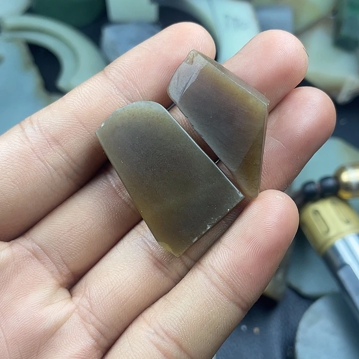 和田玉（糖玉）未镶嵌颈饰