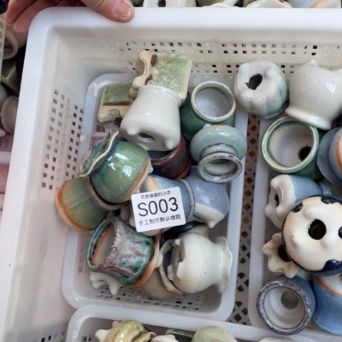 紫砂花盆微瑕003口径3厘米左右