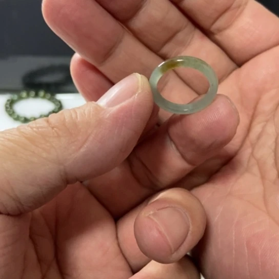 翡翠未镶嵌戒圈内径15.1