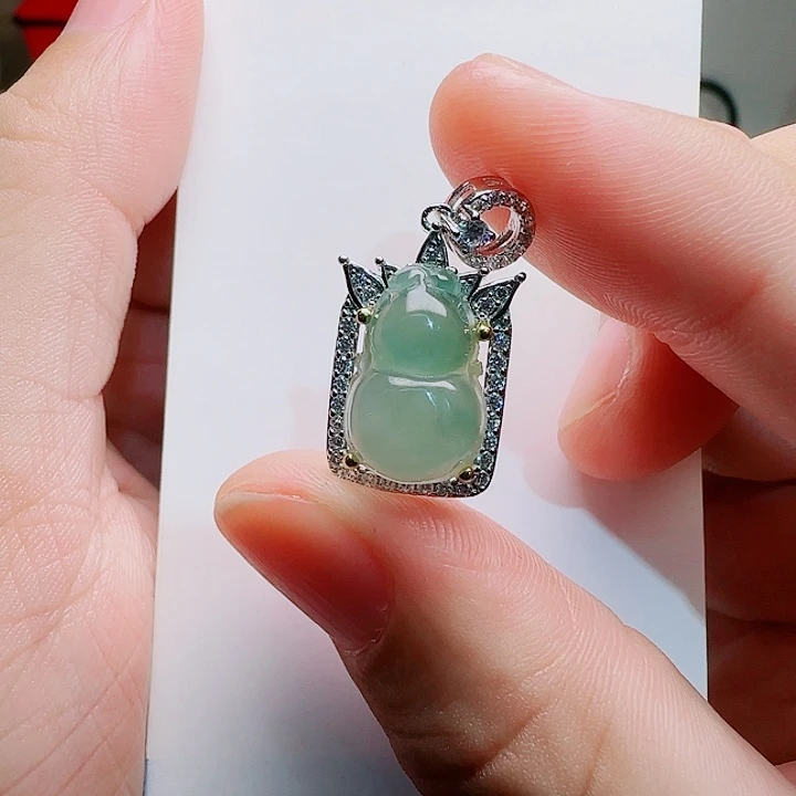 翡翠银S925镀金镶嵌颈饰