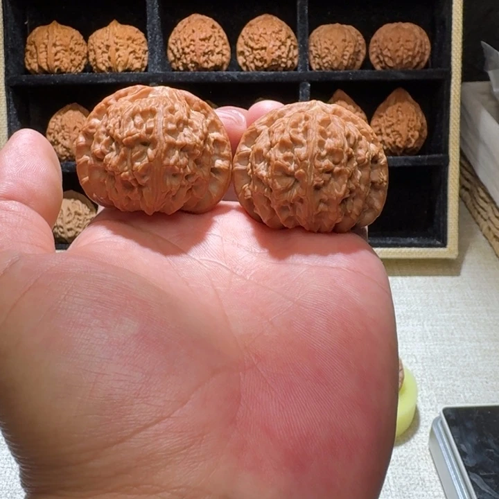 吊坠文玩核桃45球白