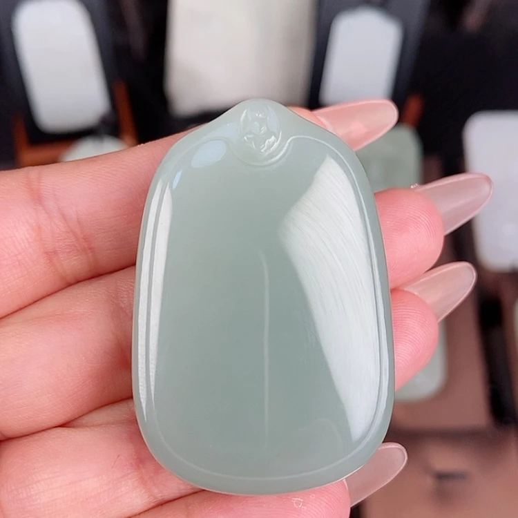 【闪购商品】颈饰未镶嵌和田玉