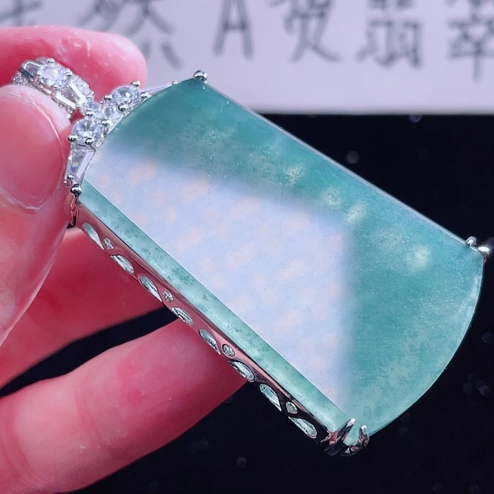 翡翠颈饰未镶嵌999999999