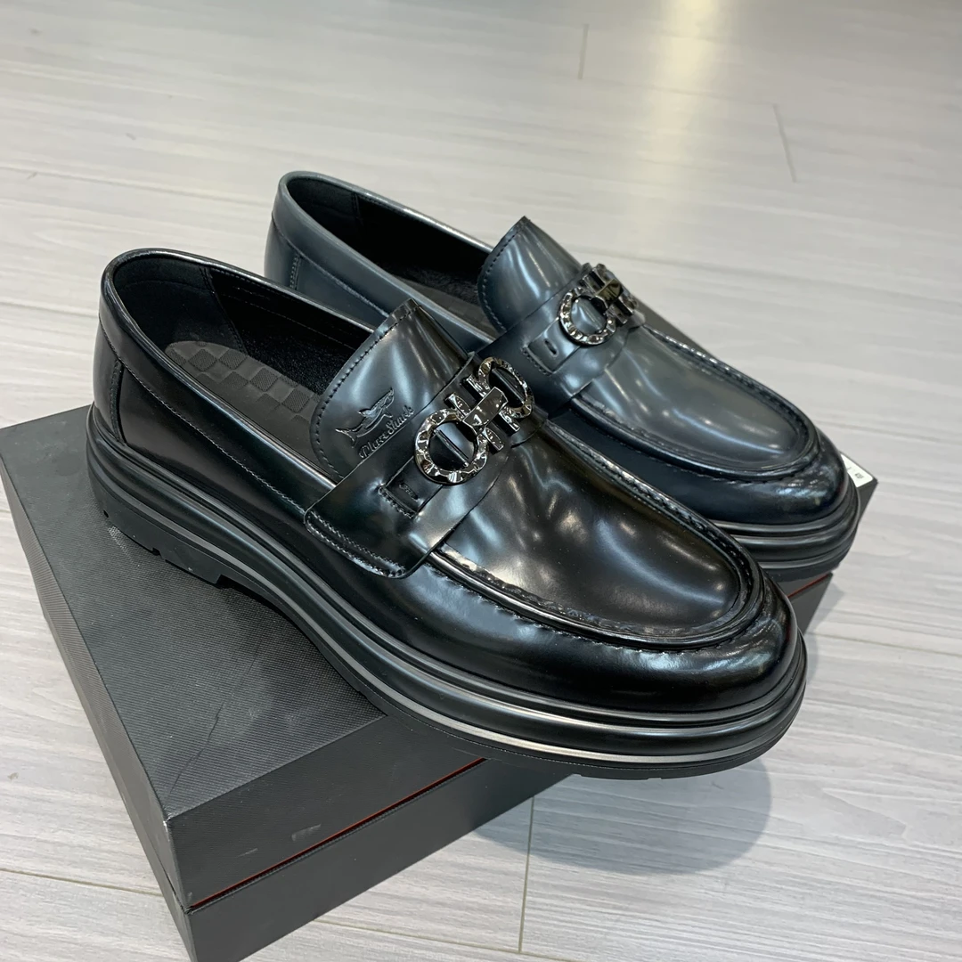 Pierre Shark/鲨鱼高档商务休闲百搭软底轻便真皮鞋2313A17