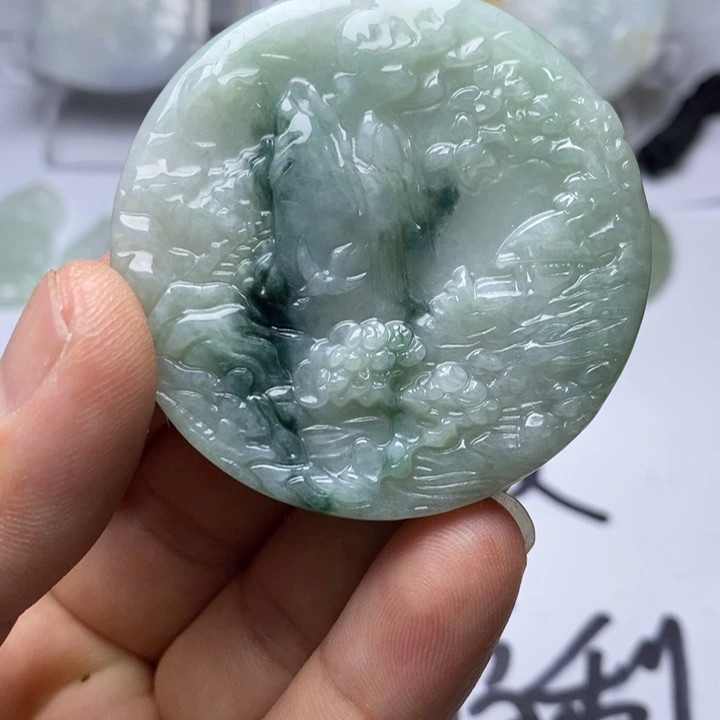 翡翠未镶嵌颈饰翡翠