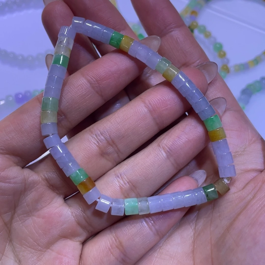 颈饰未镶嵌翡翠手串