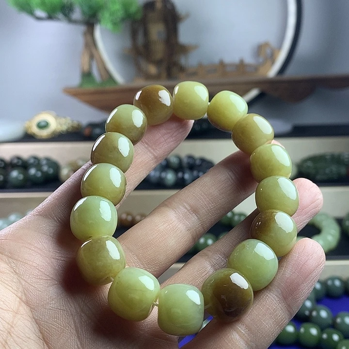 和田玉未镶嵌手串