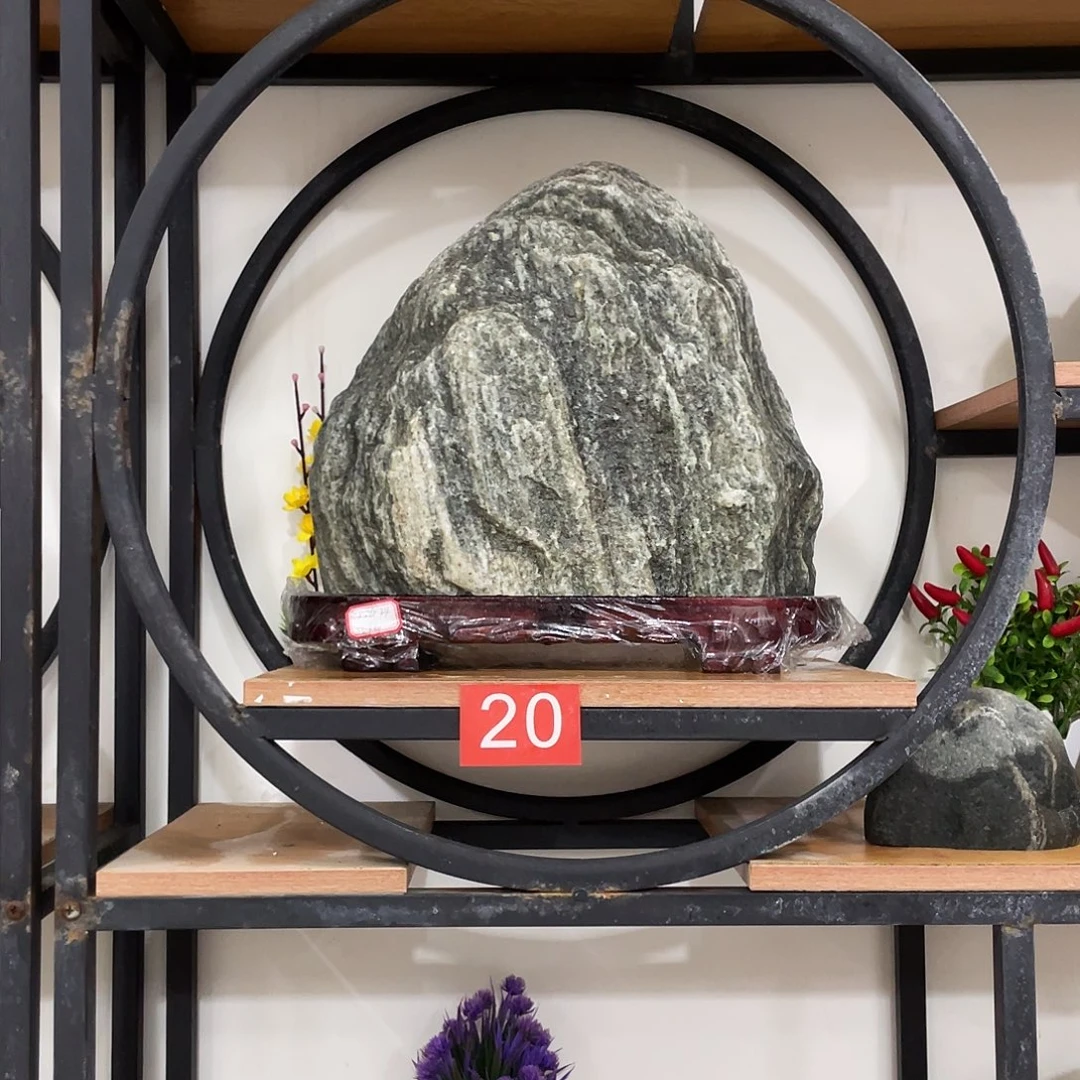 连***城石材平安石靠山石