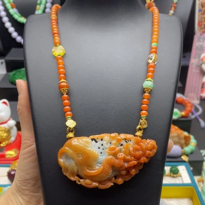 翡翠未镶嵌颈饰翡翠吉祥如意