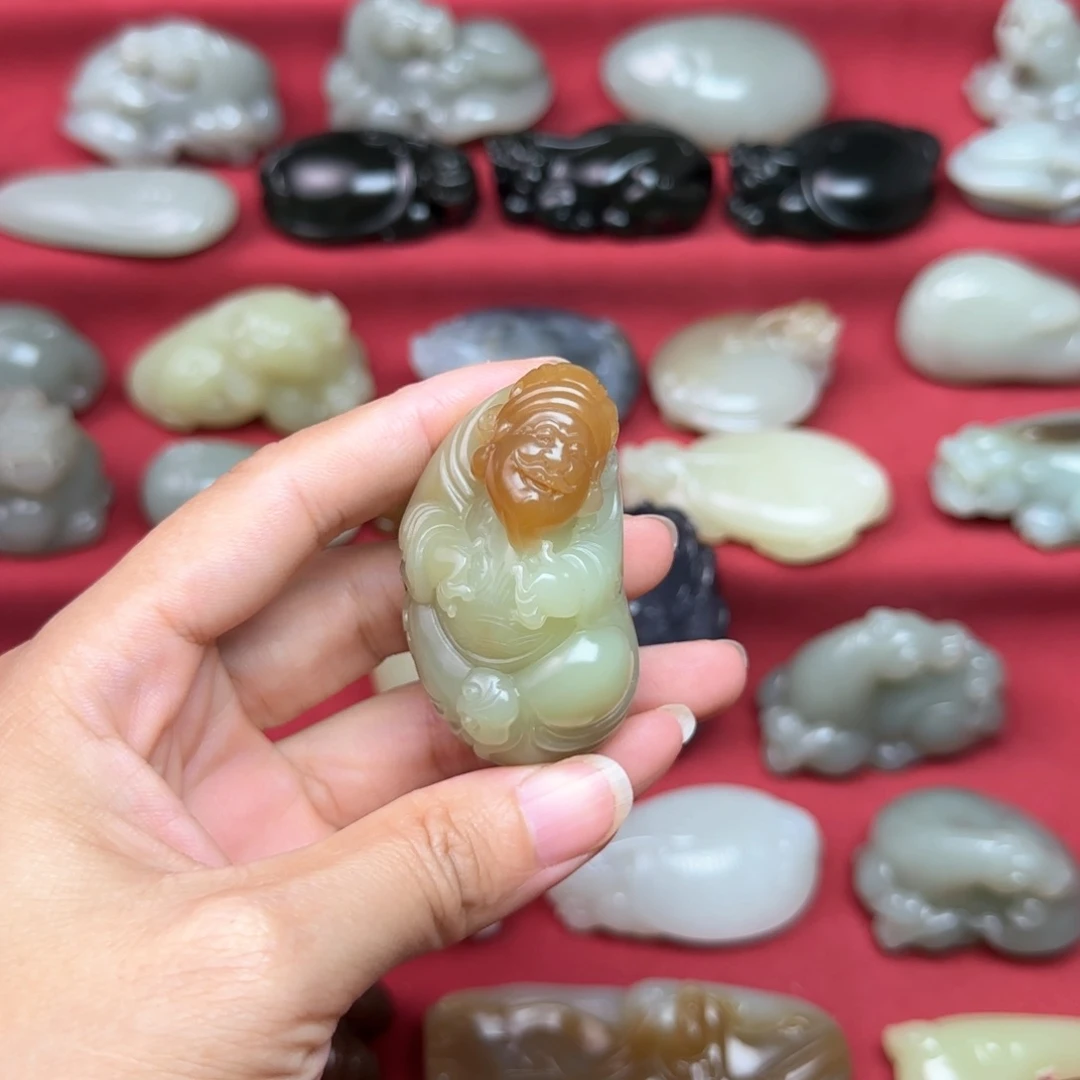 未镶嵌和田玉（糖玉）把件