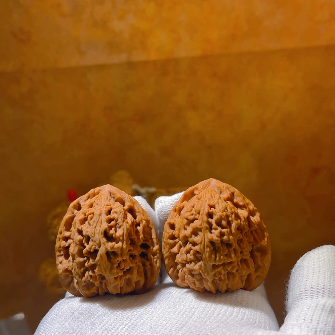 文玩核桃吊坠9号链接39顺三角44克