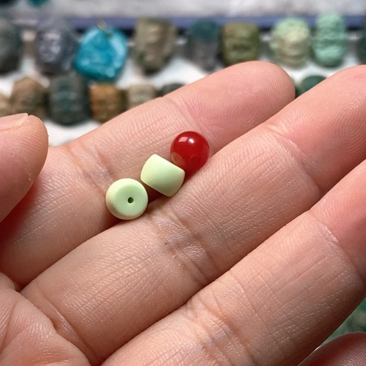 南红玛瑙未镶嵌颈饰