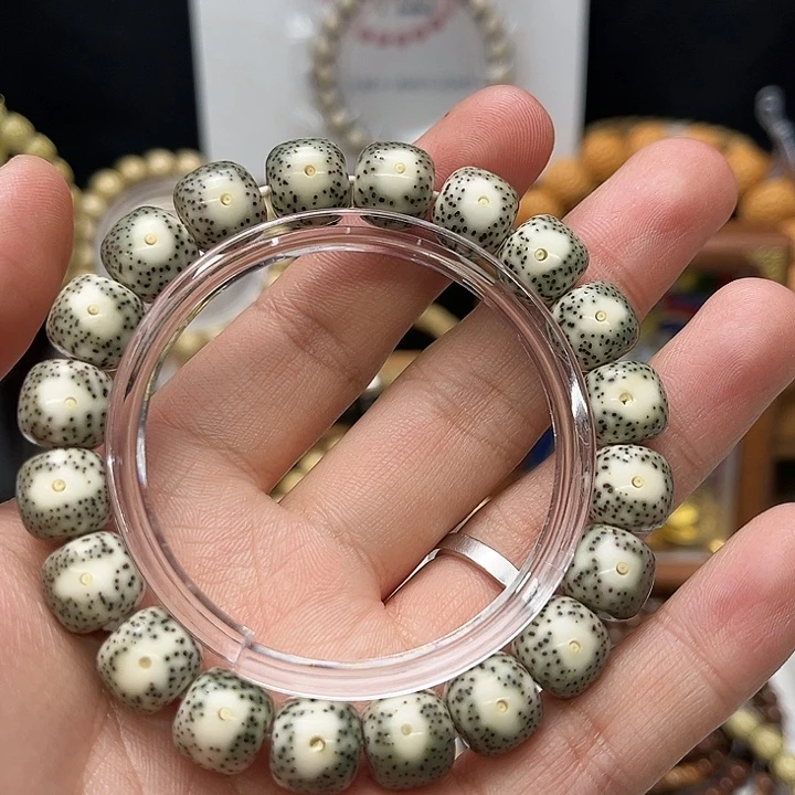 s***w手串星月菩提绿包白黄金眼