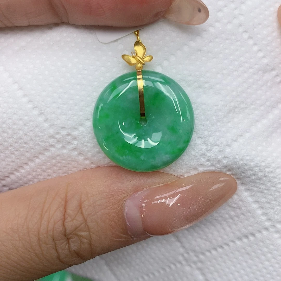 颈饰18K金镶嵌翡翠