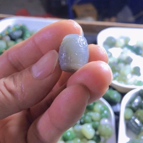 和田玉（糖玉）未镶嵌颈饰W***凯