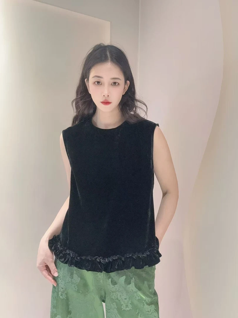 九月  小天鹅  新款新中式显瘦高定轻奢丝绒国风马甲中国风