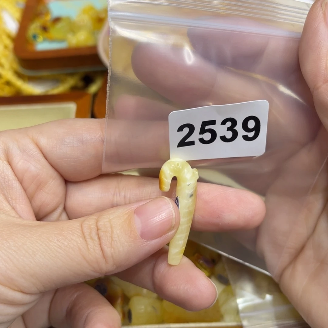 琥珀珠宝奇石未镶嵌?****?