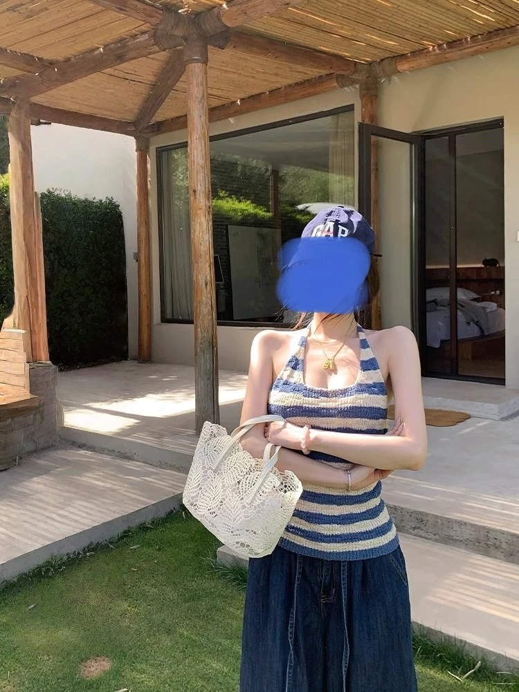 向晚·海盐凉风冰感纱线露背条纹挂脖背心