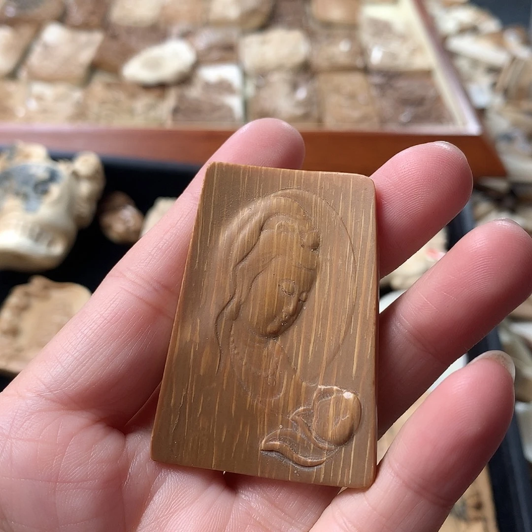 泥塑不打孔联系客服