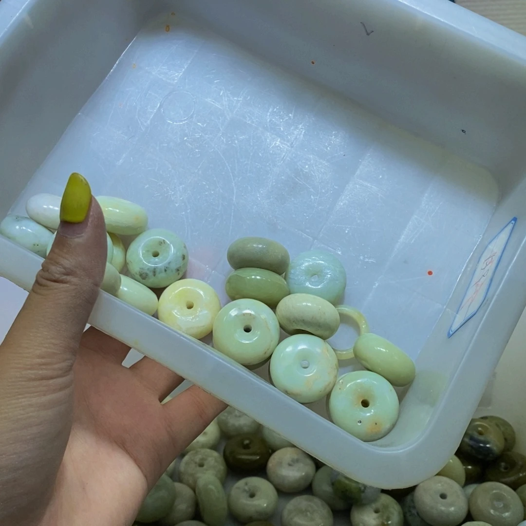 蛇纹石玉未镶嵌毛衣链41