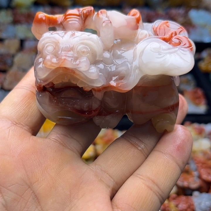 石英质玉（黄龙玉）未镶嵌颈饰