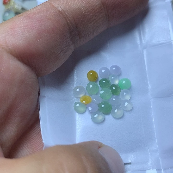 定制翡翠未镶嵌戒指