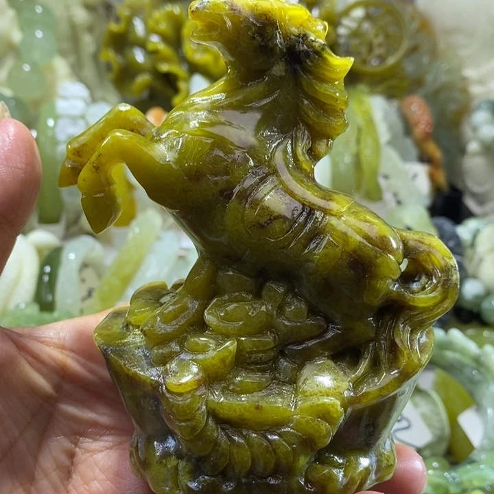 岫玉未镶嵌岫玉摆件