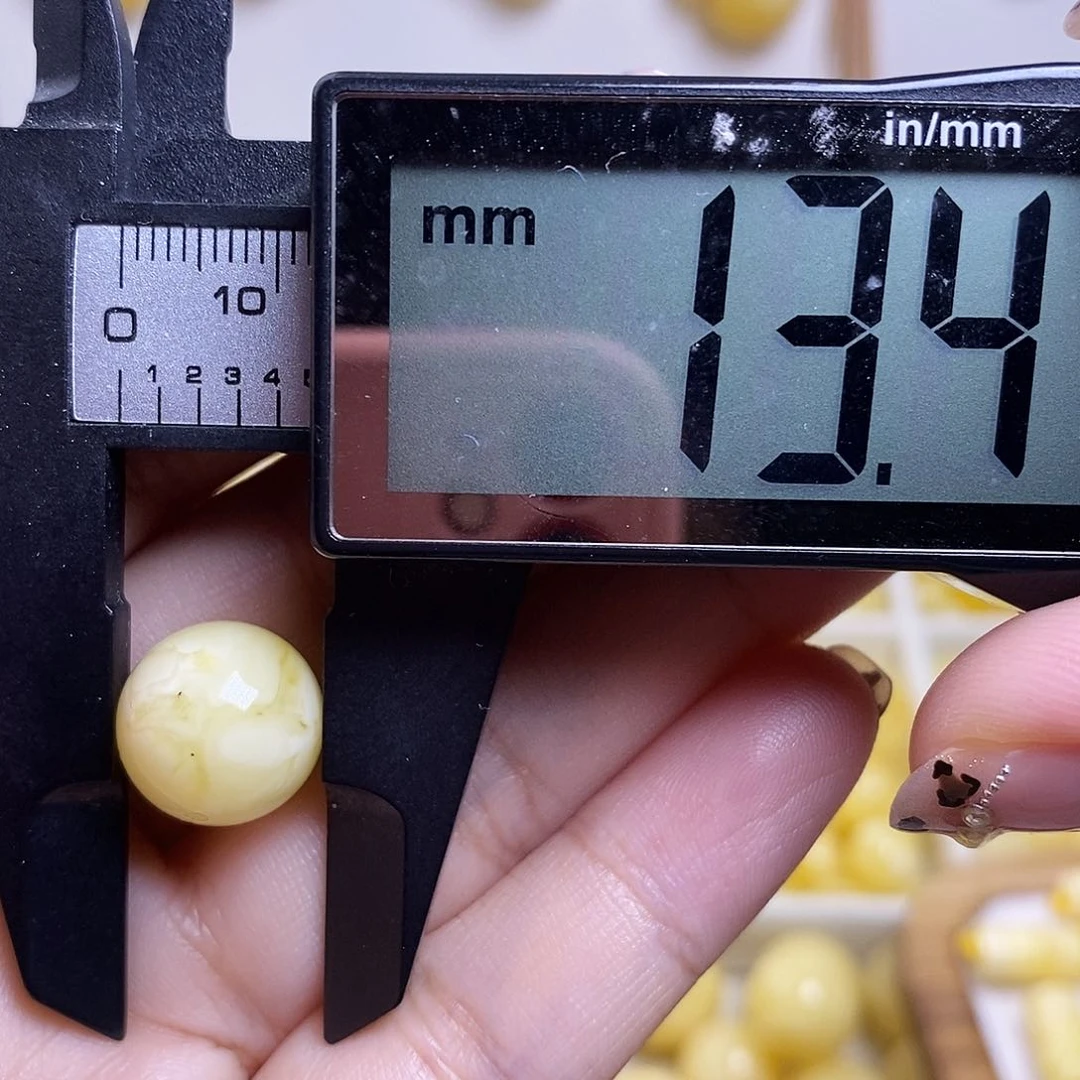裸石琥珀未镶嵌每*蜜蜡圆珠微瑕无售后