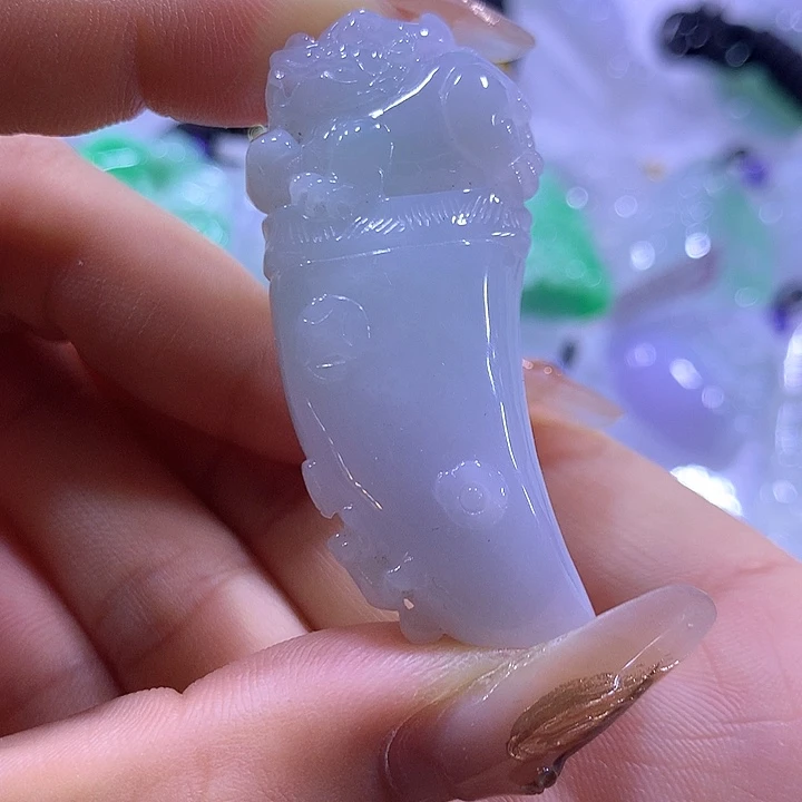 颈饰未镶嵌翡翠天然翡翠A货吊坠