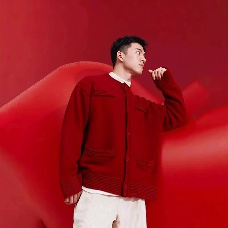 仓石一树2025新年高级感红色毛衣男士潮流宽松针织开衫本命年外套