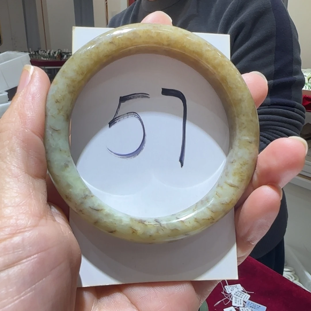 和田玉未镶嵌手镯500