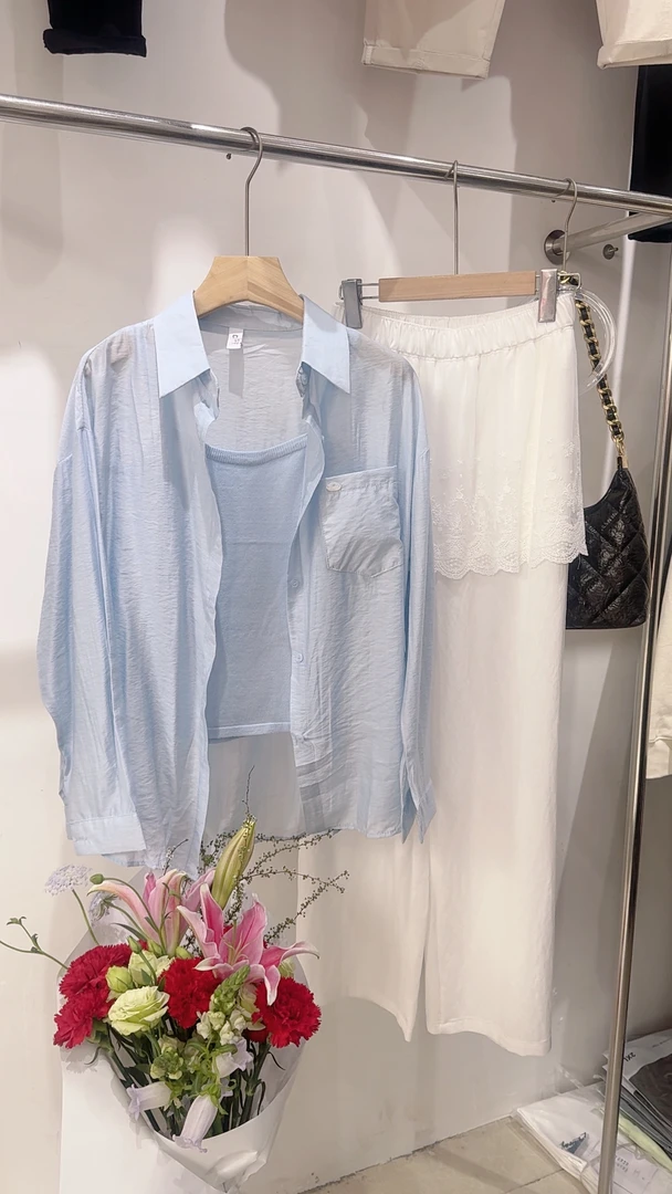 蓝色防晒衬衫女士夏季新款气质轻薄长袖衬衣吊带两件套