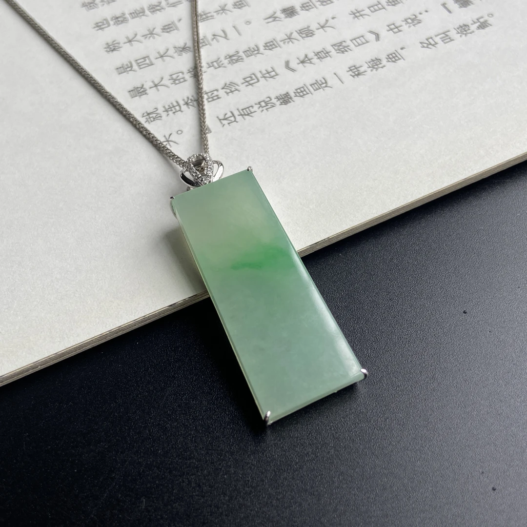 金镶嵌方牌无事牌绿色天然缅甸翡翠A货时尚