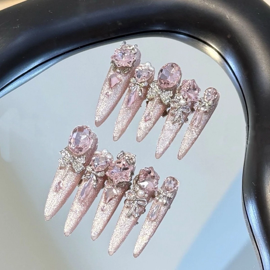 高级感美甲美甲纯手工穿戴甲可拆卸贴片粉色猫眼奢华爆闪鸽子