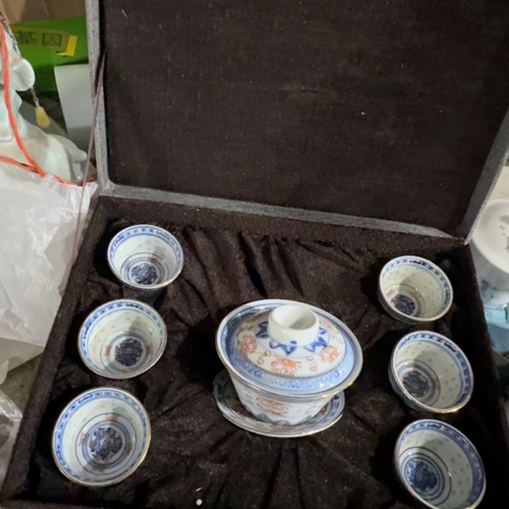 景德镇的陶瓷瓷器