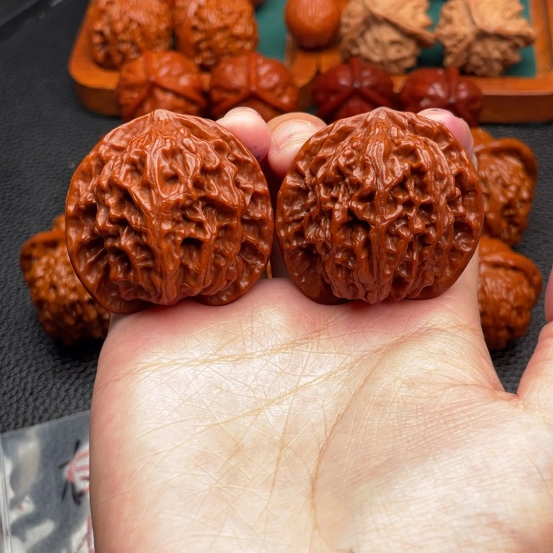 把件文玩核桃盘龙纹